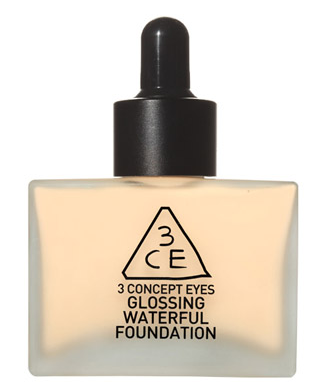 3 Concept Eyes Glossing Waterful Foundation SPF 15