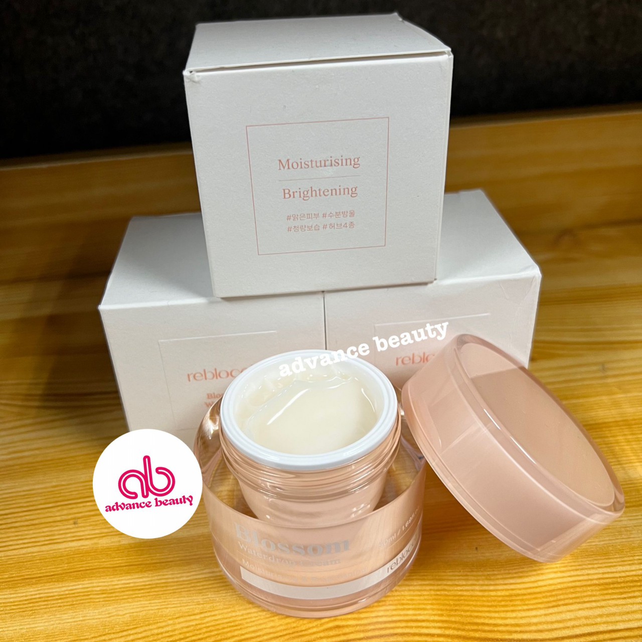 Blossom Waterdrop Moisturising Brightening Cream 水滴霜 50ml (MADE IN KOREA)