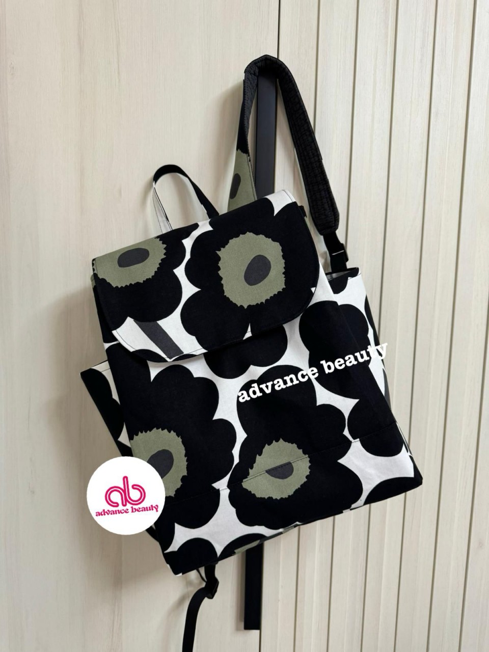HAND MADE 自家製 獨家 花花背囊 (黑白灰) (Size 35H x 27W x 12D)